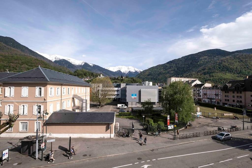 Cocon Sous Les Toits Apartment Albertville Exterior photo